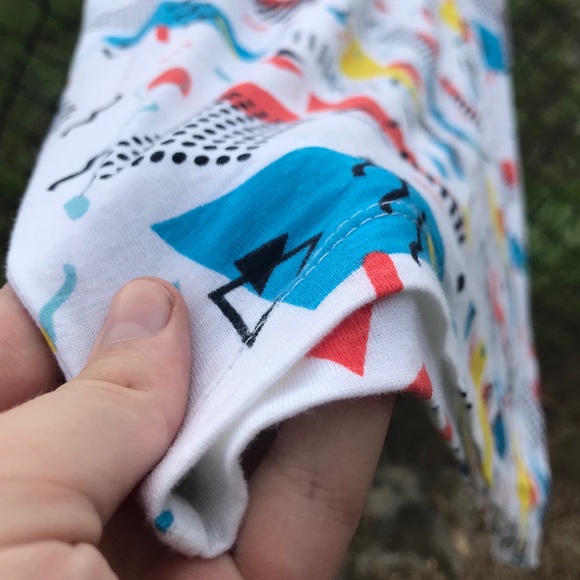 Colorful Geometric Tee🌈 - Picture 5 of 7